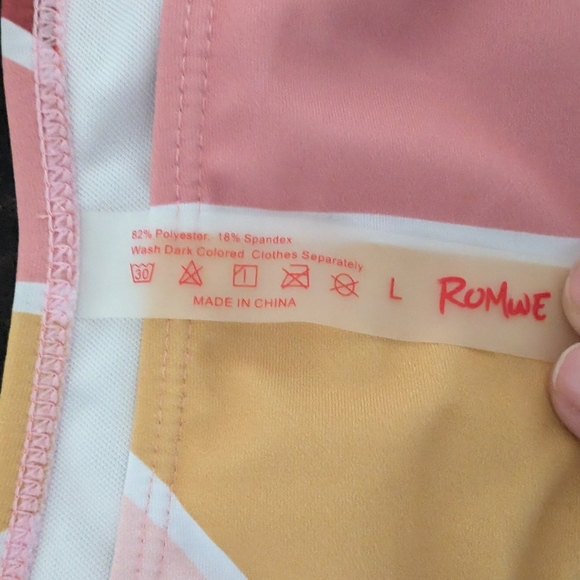 ROMWE Pink and Yellow Bikini Set - Picture 5 of 8